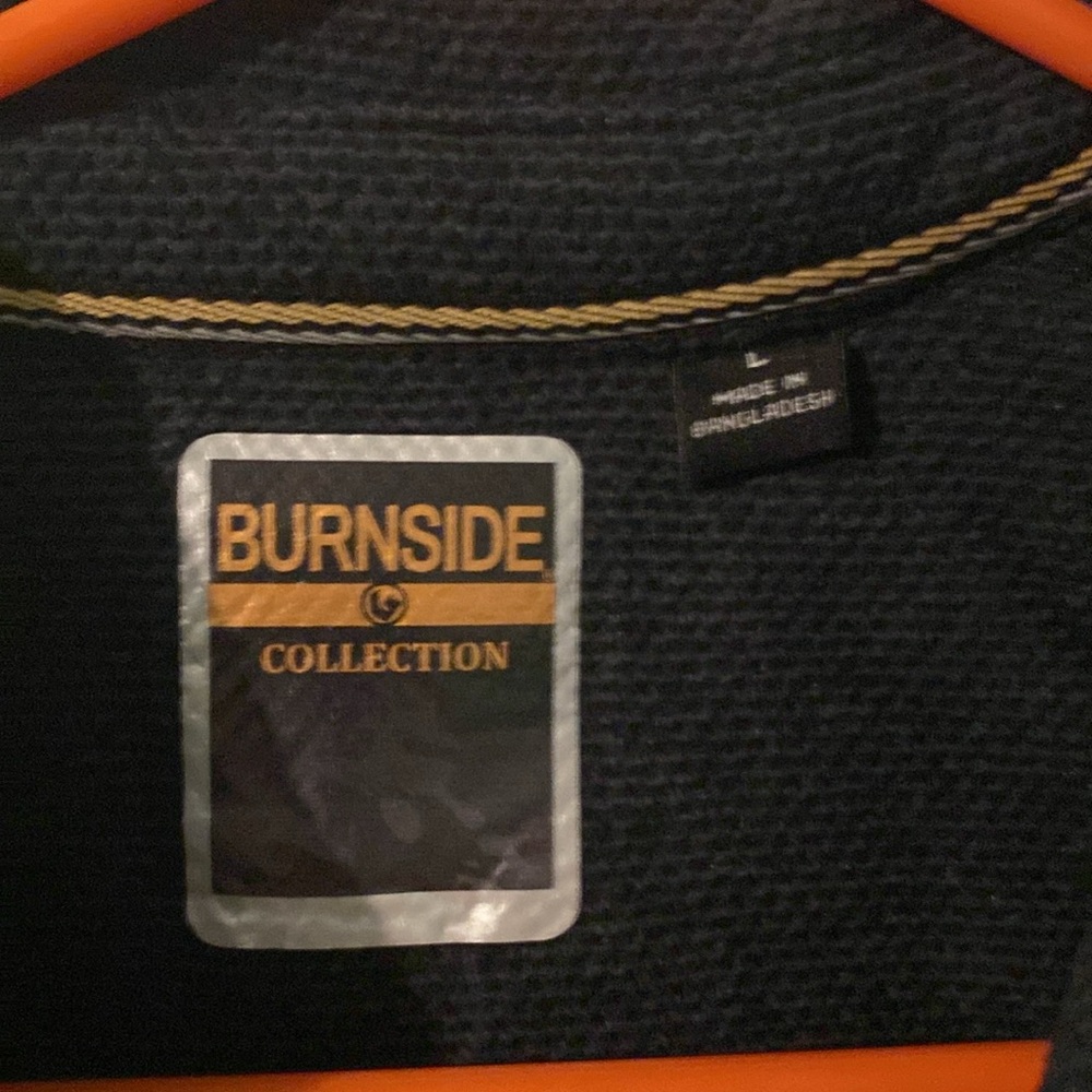 Men’s button down - Picture 2 of 6